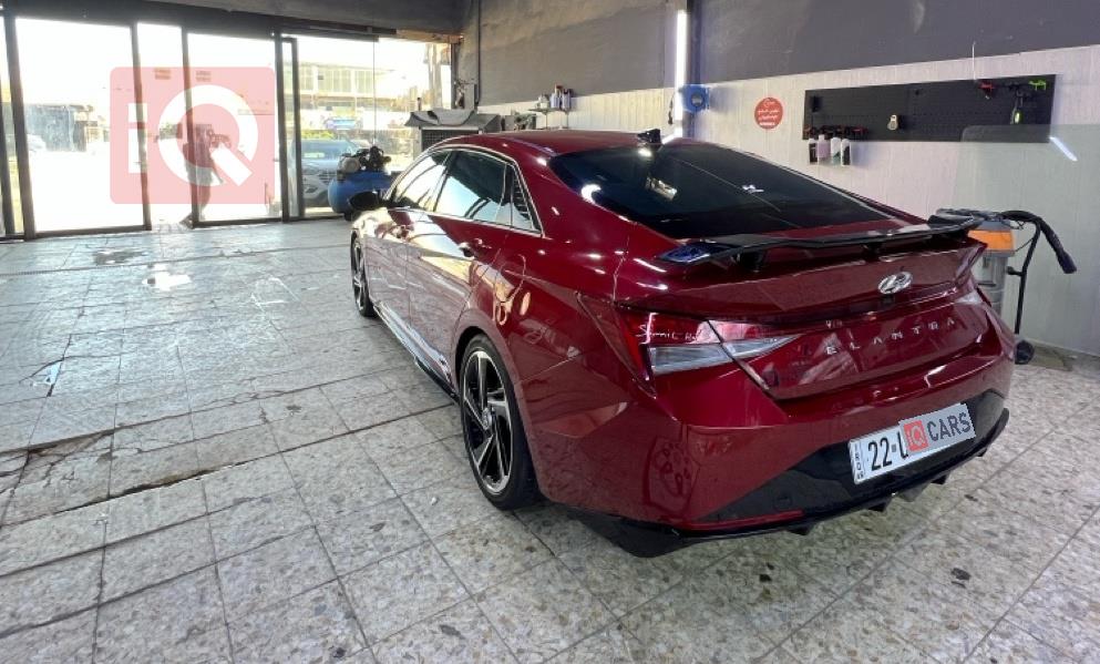 هیوندای ئەلەنترا